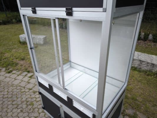 Glasterrarium plus Unterschrank