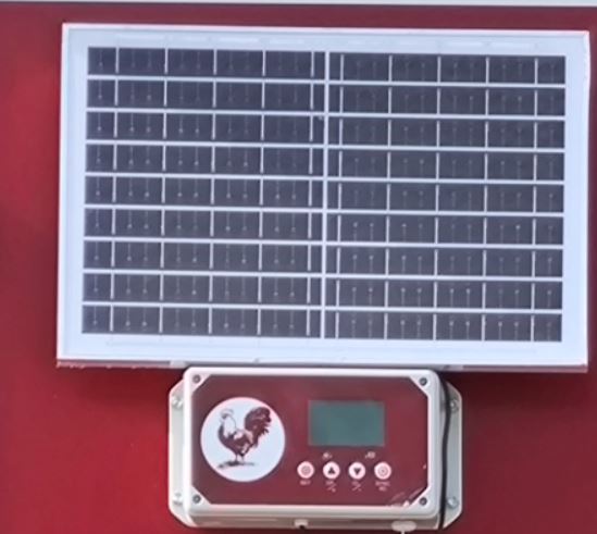 Automatischer Türöffner mit Solarpanel